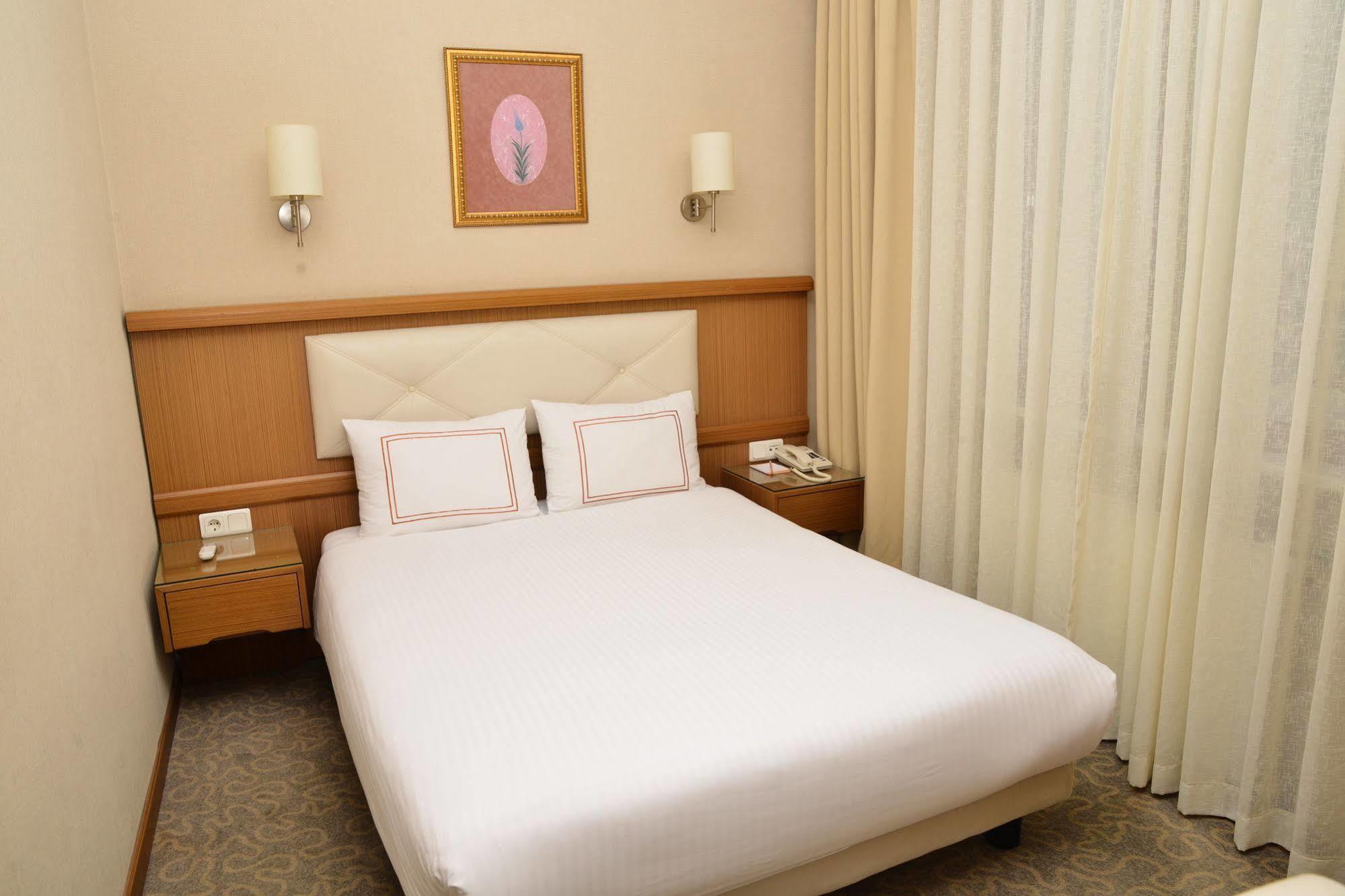 Ilkay Hotel Stambuł Zewnętrze zdjęcie